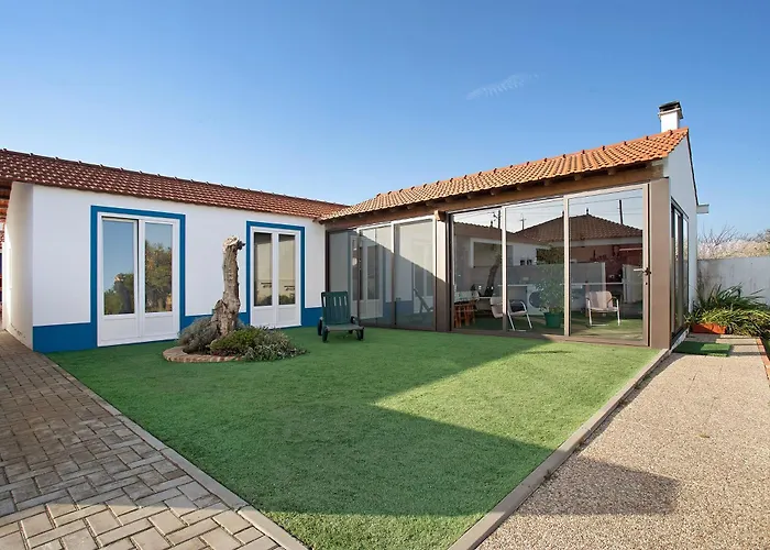 Casa Davo Holiday home Leiria